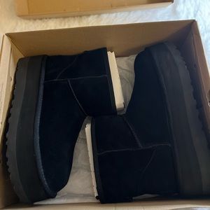 Ugg classic Mini Platform